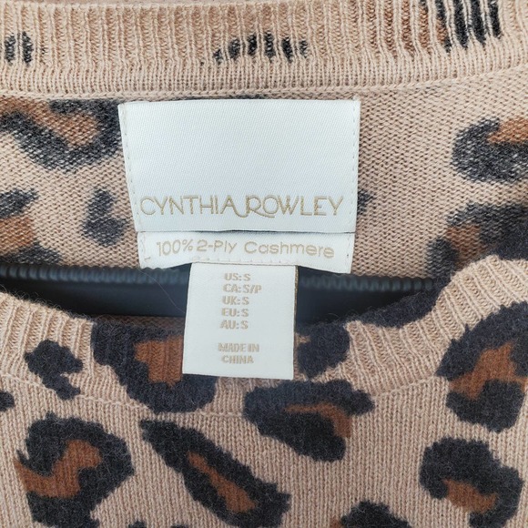 Cynthia Rowley Cashmere Animal Print Button Up Cardigan Long Sleeve Sz S Neutral - Picture 2 of 7